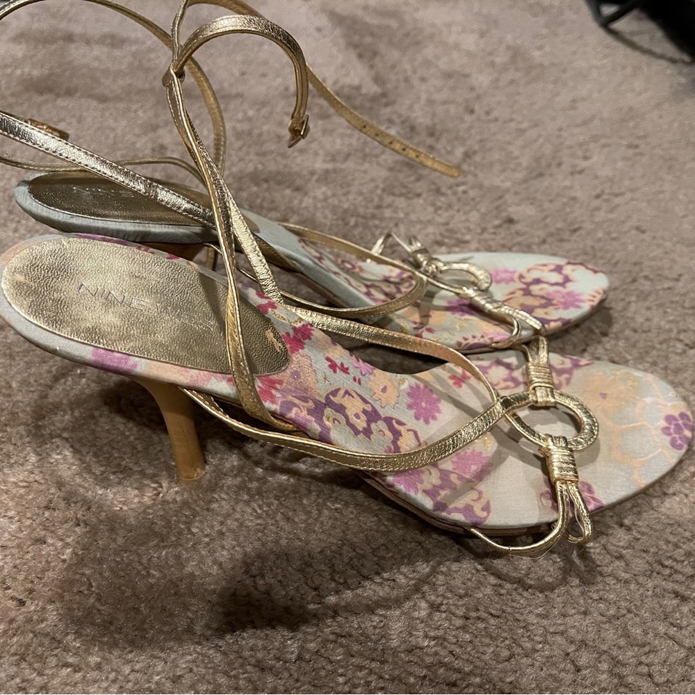 Nine West gold strappy open toe high heels shoes dressy sandals
